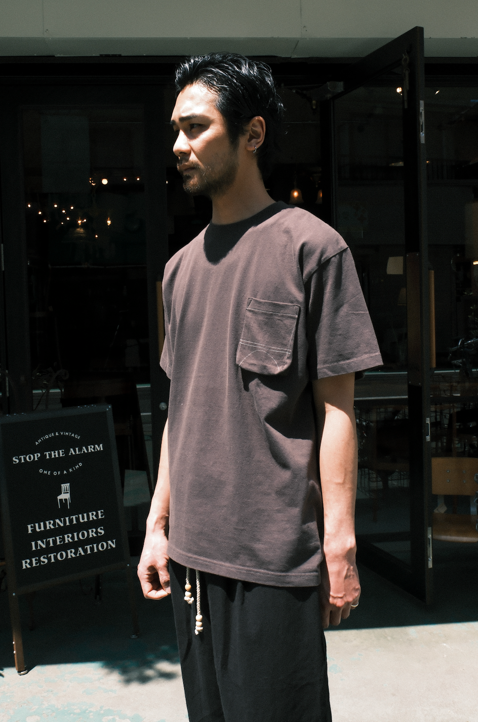 BASIC POCKET T - FADE GRAY