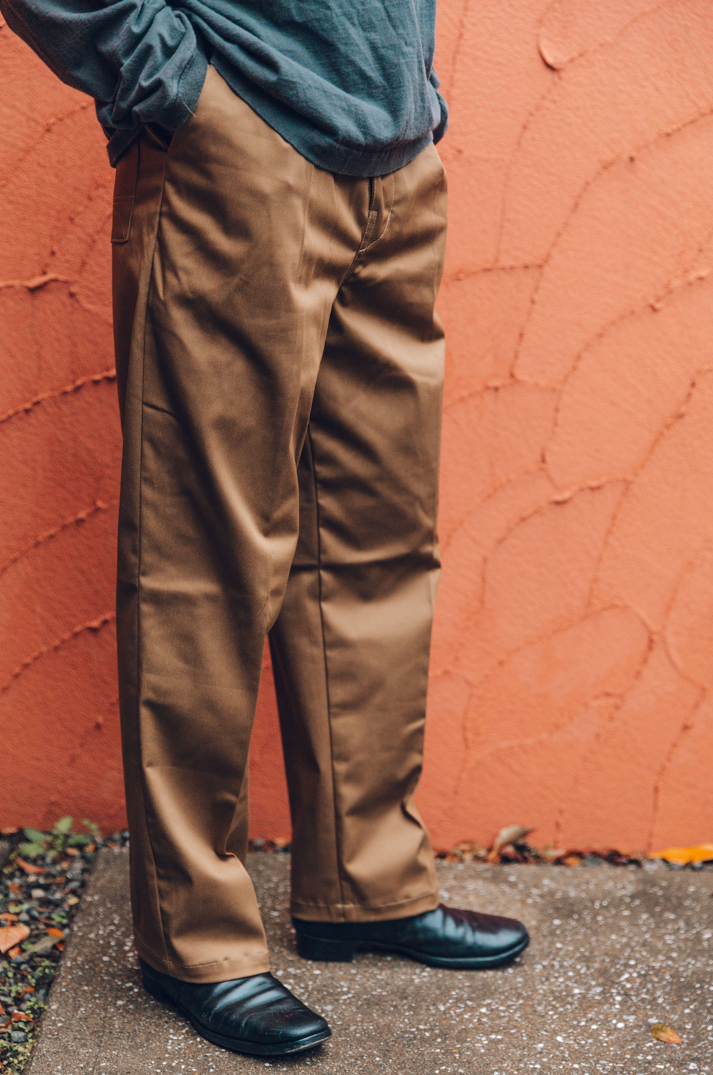 BASIC 1 TUCK PANTS-KHAKI