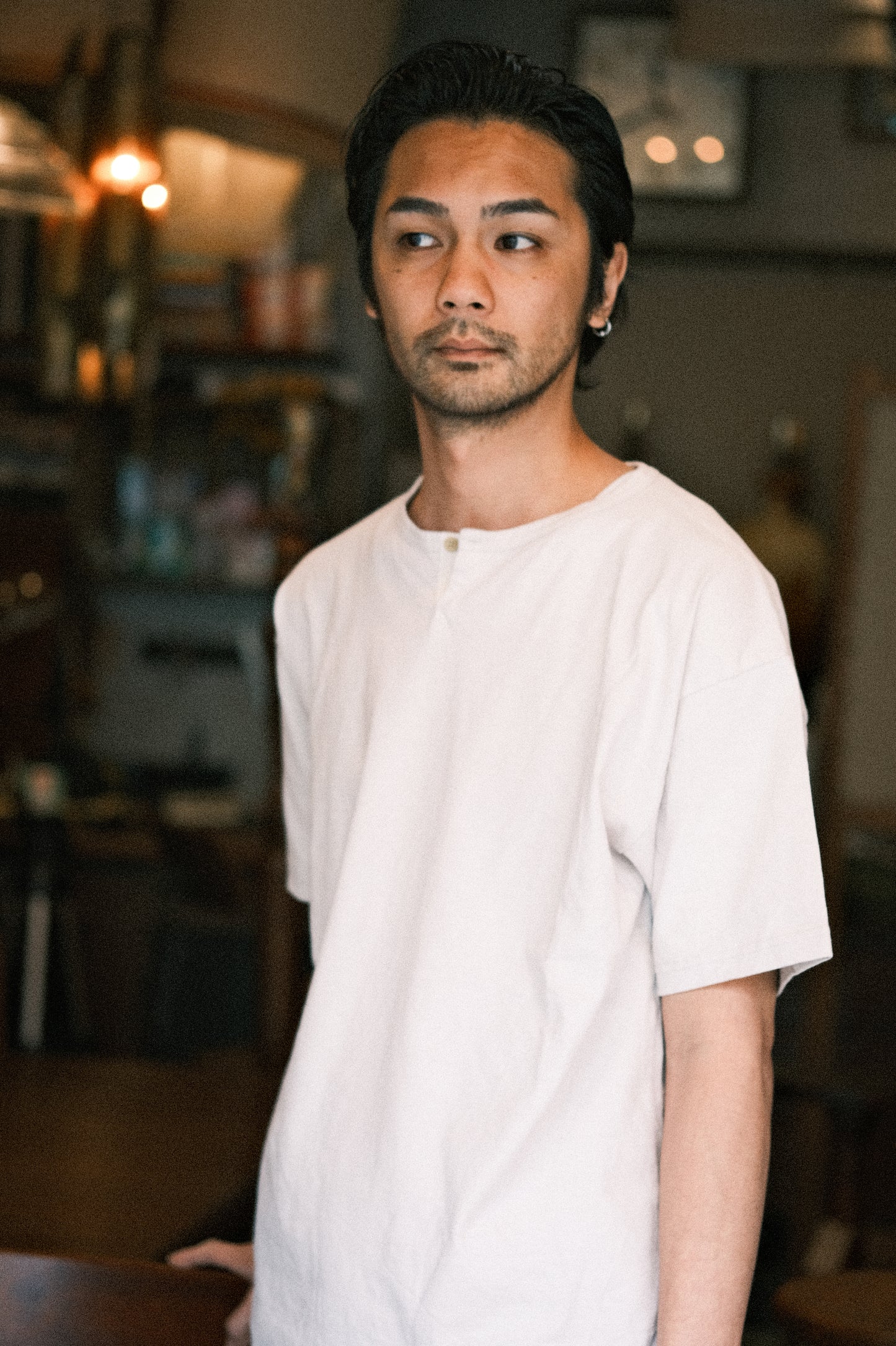 DARU HENRY NECK S/S T - ECRU