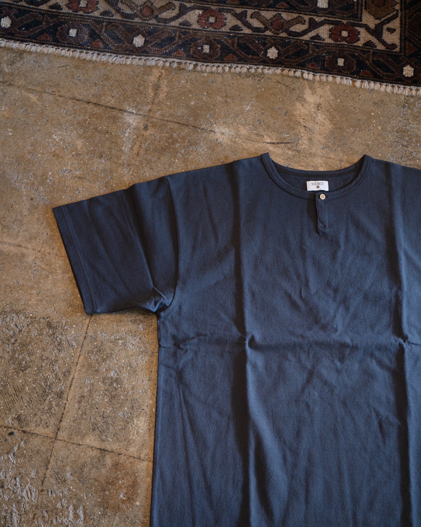 DARU HENRY NECK S/S T - C.GRAY