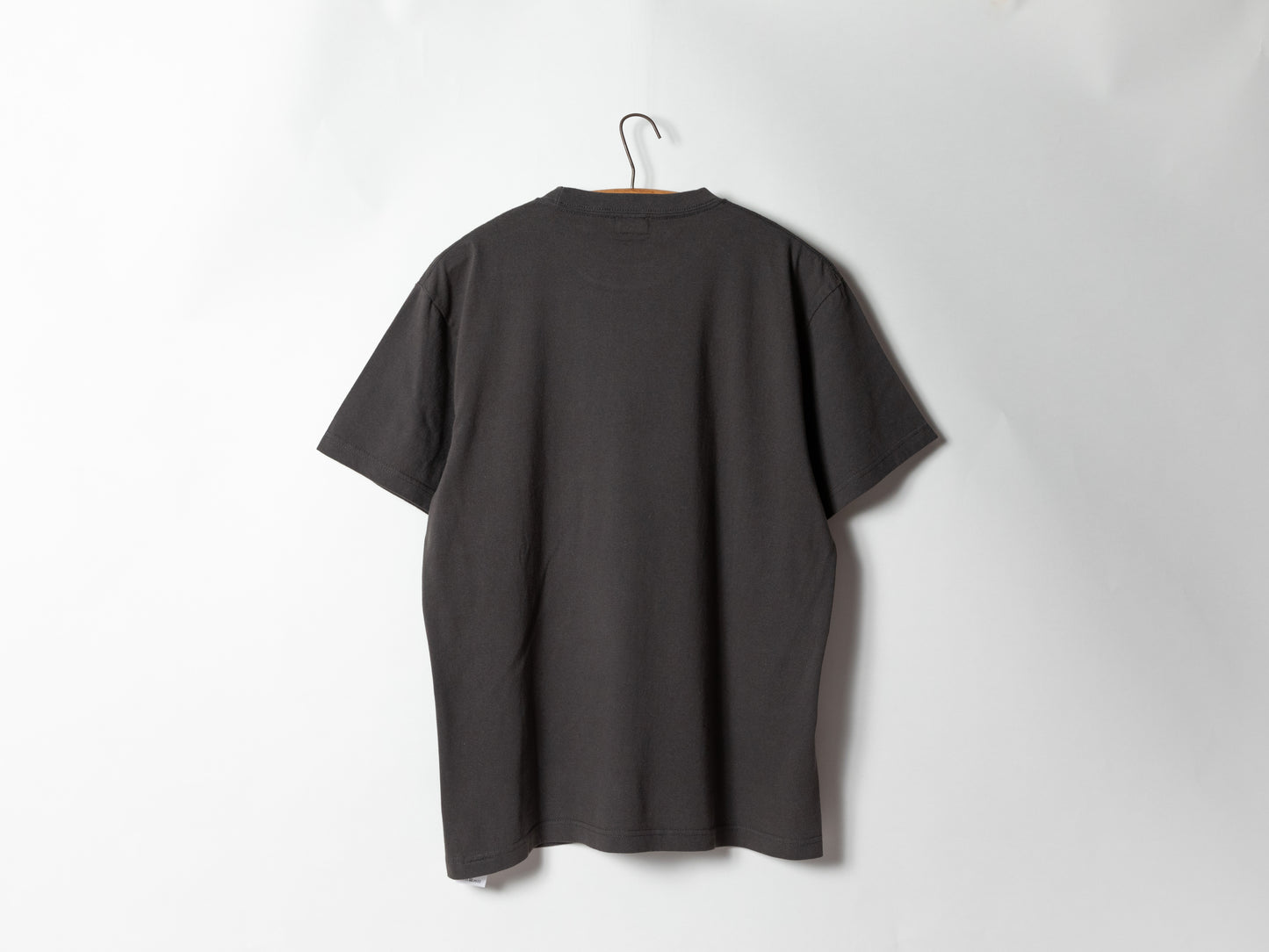 BASIC POCKET T - FADE GRAY