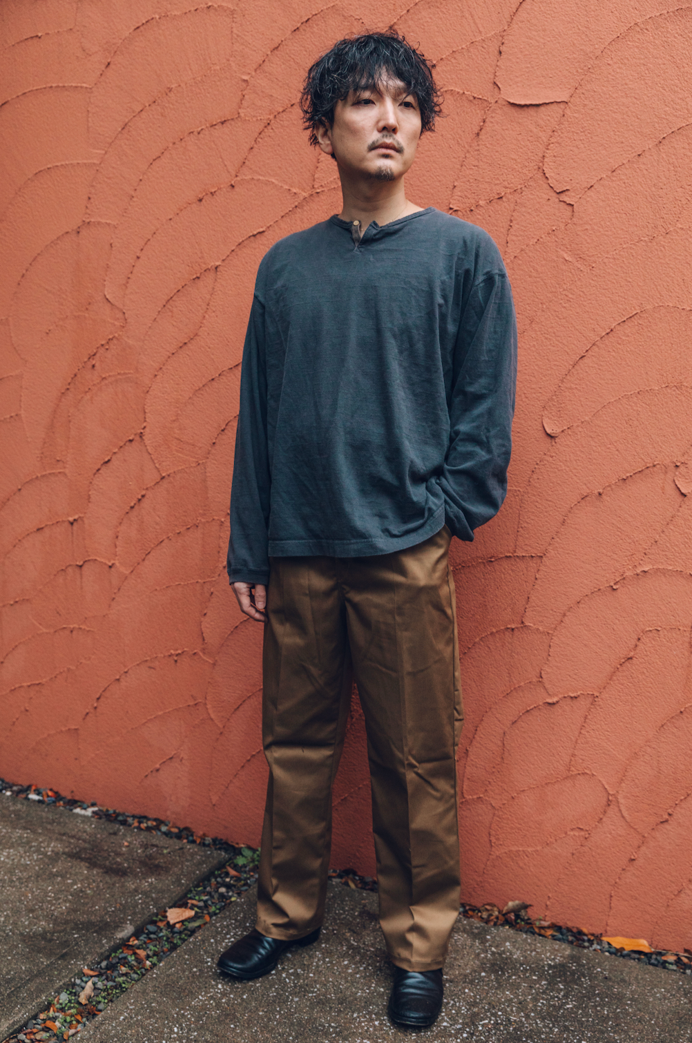 BASIC 1 TUCK PANTS-KHAKI