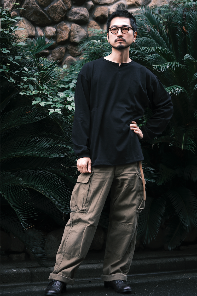 13SHOP-DARU HENRY NECK L/S T - BLACK