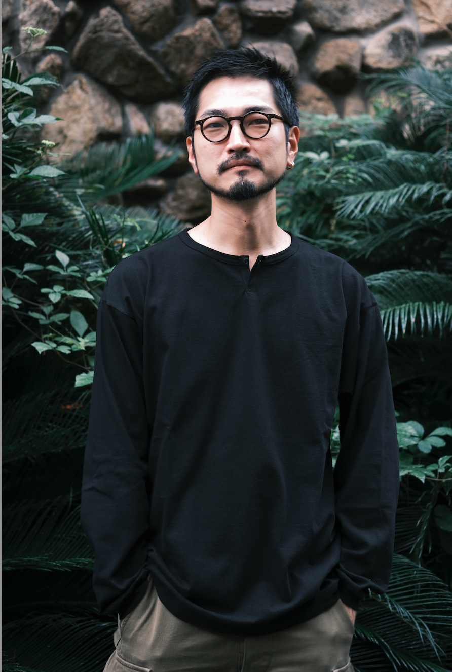13SHOP-DARU HENRY NECK L/S T - BLACK