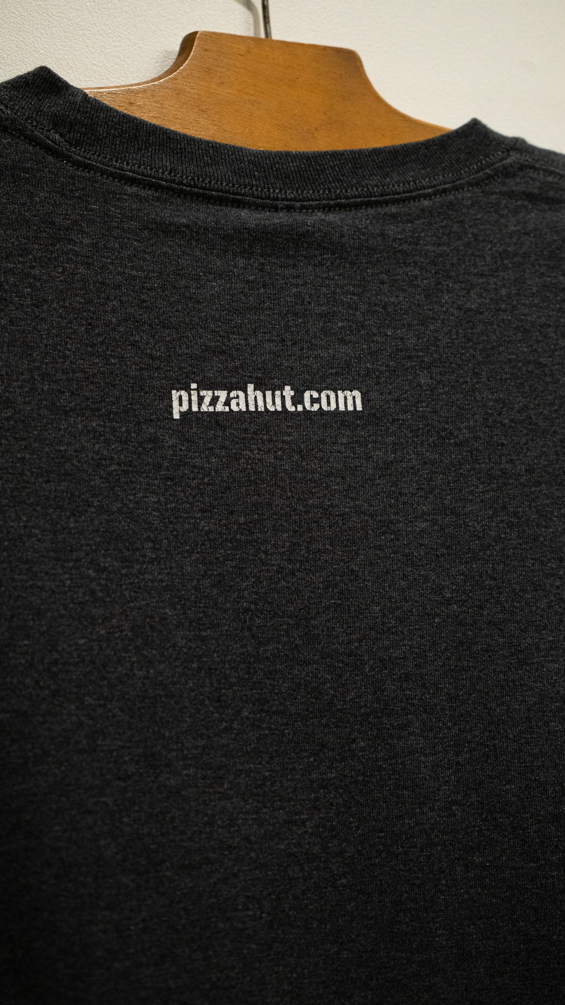 9-00's  PIZZA HAT  T shirt