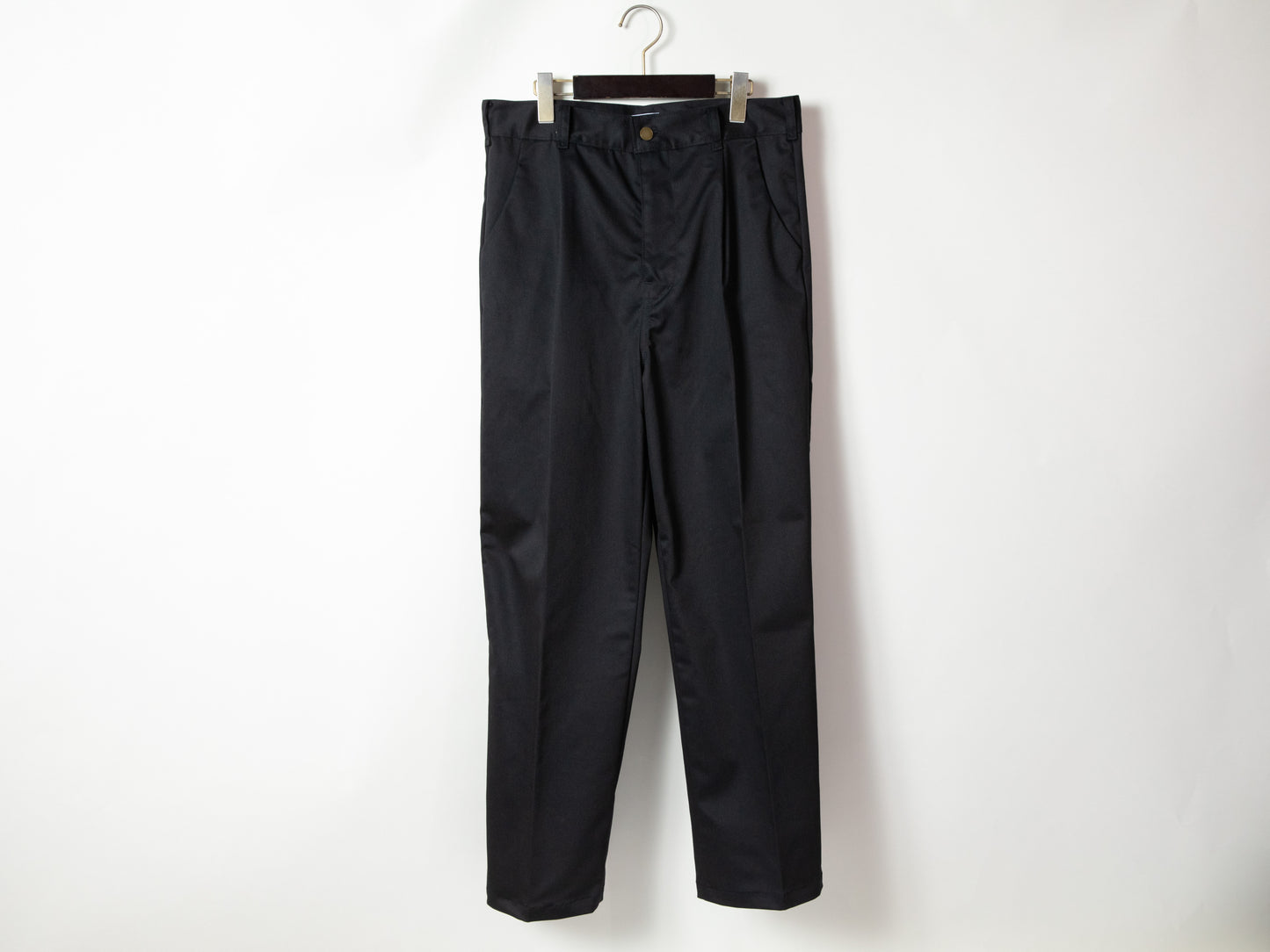 BASIC 1 TUCK PANTS-BLACK